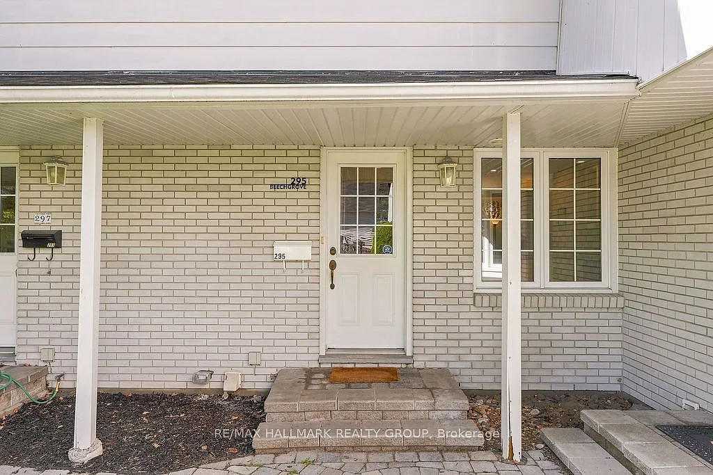 4 bed, $3,200 — Photo 2