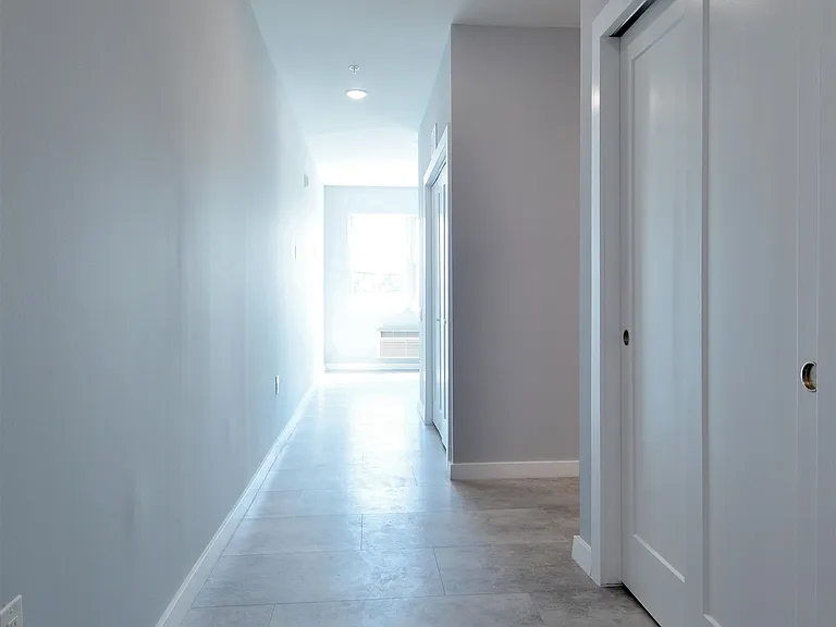 82 E 31st St #203 — Photo 7