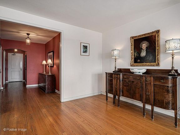4th image of 5555 N Sheridan Rd APT 807