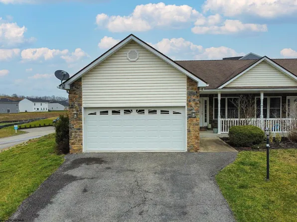 11 Par Ln, Maidsville, WV 26541