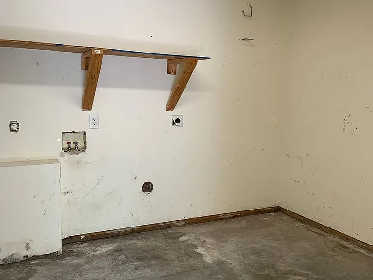 2133 Yaupon Dr — Photo 10