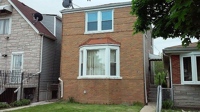 1st image of 842 N Kildare Ave