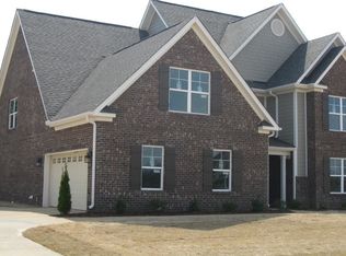 111 Carlton Cash Dr, Hazel Green, AL 35750