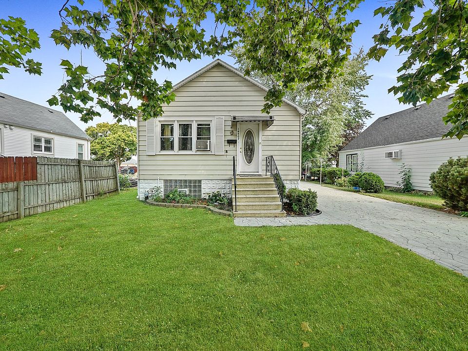 1st image of 14507 Blaine Ave