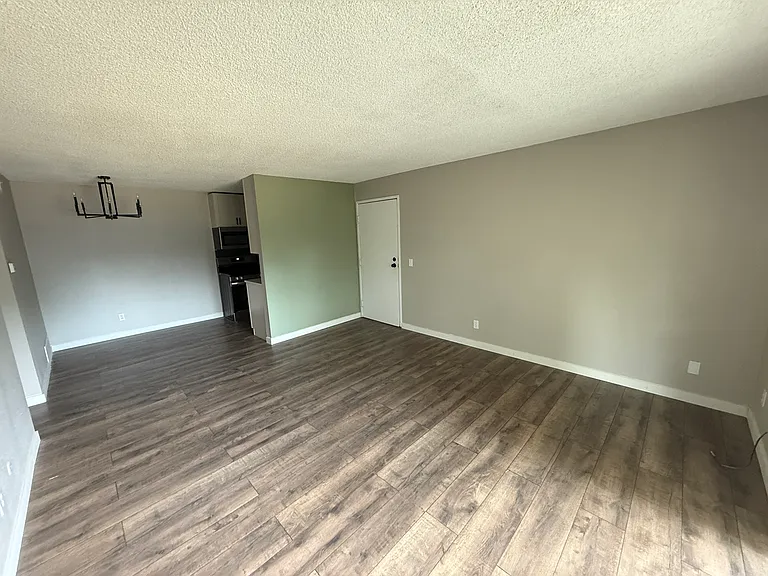 3250 Oneal Cir #J23 — Photo 5