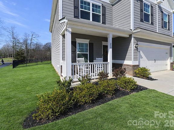 3rd image of 219 Kerri Dawn Ln