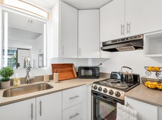 The Irlo Extended Stay Apartments, Kissimmee, FL 34746