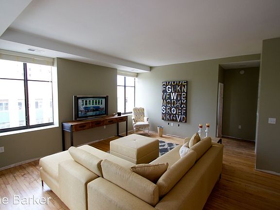 3rd image of 306 S 15th St APT 507