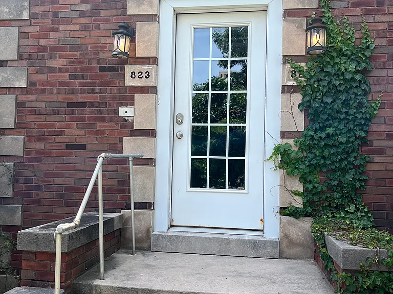 821-823 S 5th St #821 — Photo 1