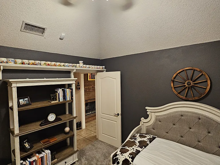 10306 York Ave — Photo 93
