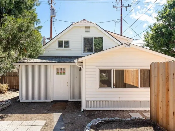 201 Sheldon Ave, Mount Shasta, CA 96067