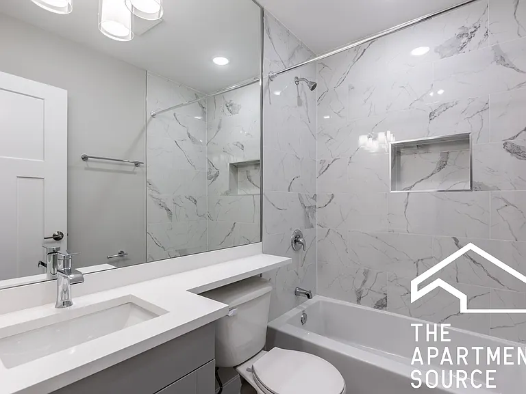 419 W Belden Ave #7 — Photo 8
