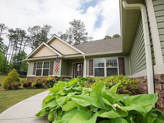 4th image of 84 Silver Pine Ct