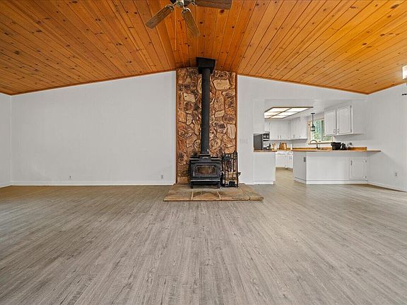 5th image of 30919 Thumper Dr