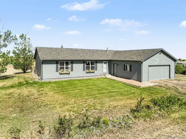 1277 S Indianfield Street, Bennett, CO 80102