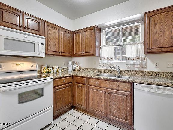 5th image of 3426 W TANGERINE Lane