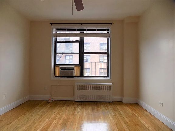 3rd image of 3119 Bailey Ave APT 2G