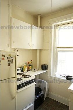 5th image of 1450 Commonwealth Ave #Ll19