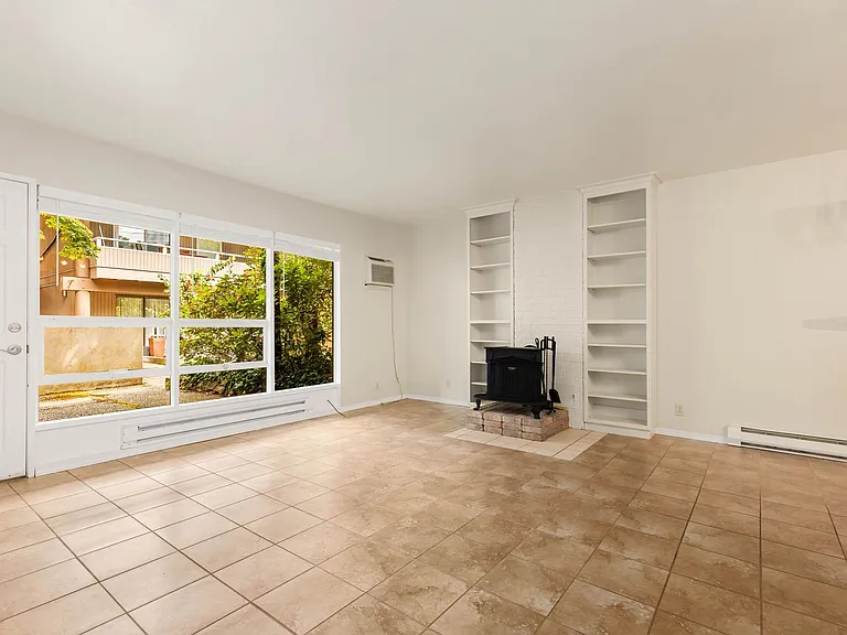 970 100th Ave NE #42 — Photo 3