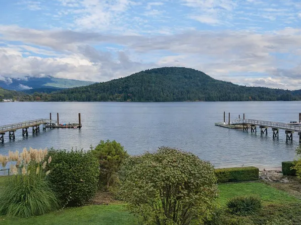 450 Beachview Dr, North Vancouver, BC V7G 1P7