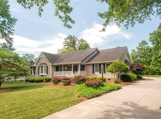 110 Comanche Trl, Lexington, NC 27295