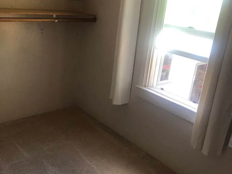 3928 Crest St — Photo 16