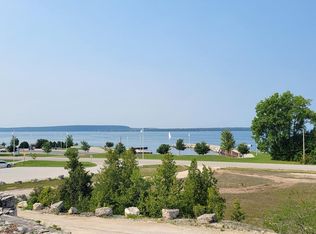 4882 Bay Shore Dr, Sturgeon Bay, WI 54235