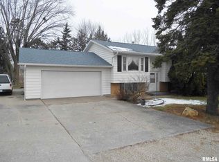 224 W Meuse St, Blue Grass, IA 52726