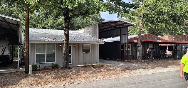 1st image of 7004 Deer Hollow Ct
