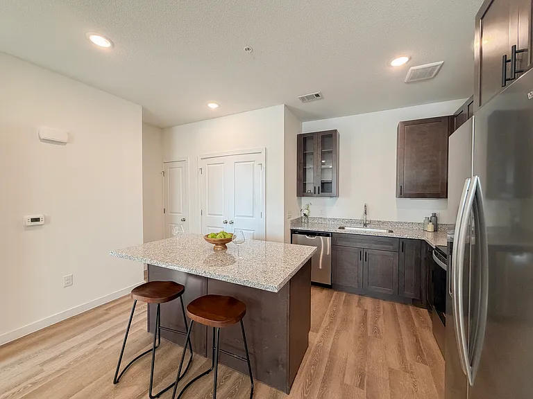 Beyond The Bend Apartments — Photo 41