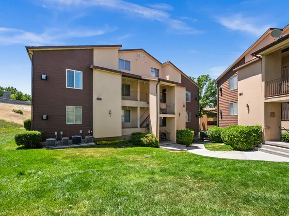 9229 S Jefferson Cv W, Sandy, UT 84070