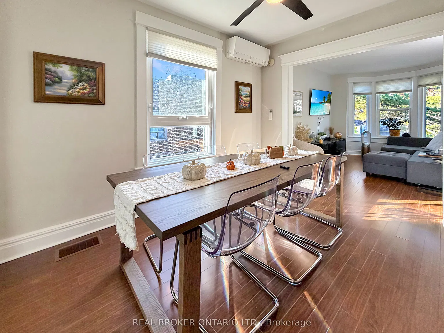 2 bed, $2,975 — Photo 4