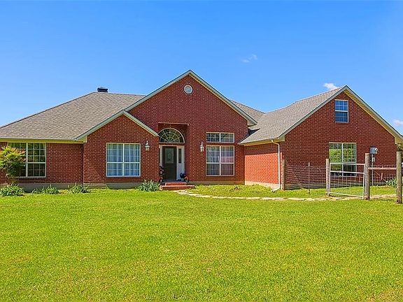 2nd image of 1309 Vz County Road 3513