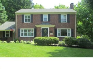 915 N Hill Dr, West Chester, PA 19380