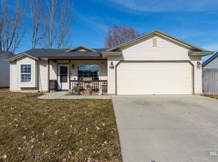 890 Valley St, Middleton, ID 83644