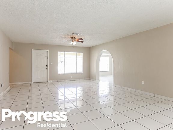 4th image of 470 NW 29th Ave