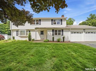 211 Valley View Rd, Manchester, CT 06040