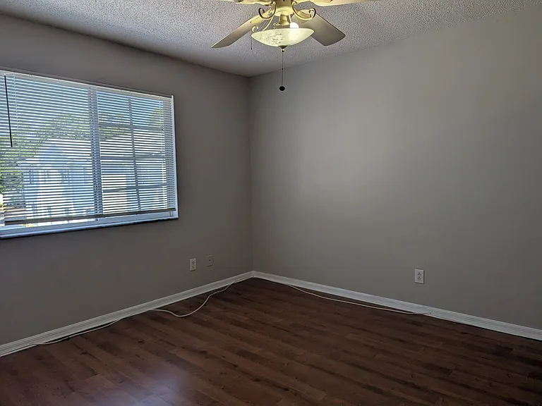 4122 Waterside Island Ct — Photo 10