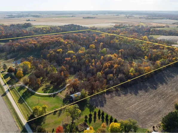 439 Delta Ave, Independence, IA 52306