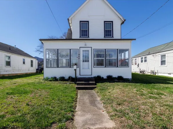 906 Front Ave, Salem, VA 24153