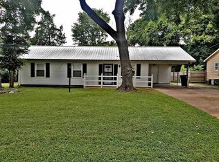 406 Clearview St SW, Decatur, AL 35601