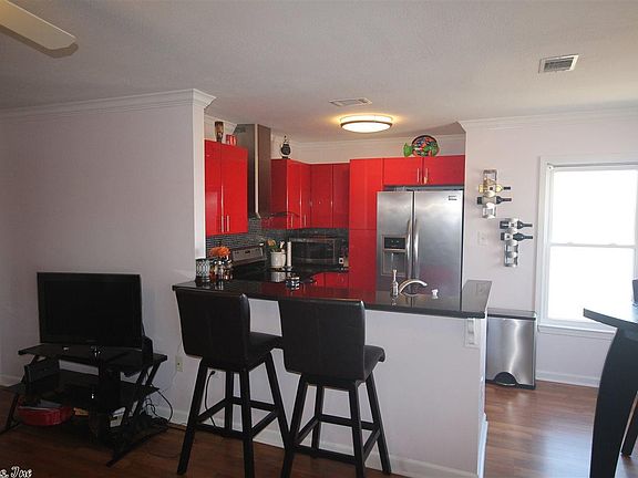5th image of 724 North St APT 72