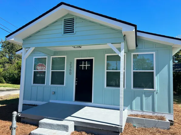 2363 Cosmopolitan St, North Charleston, SC 29405