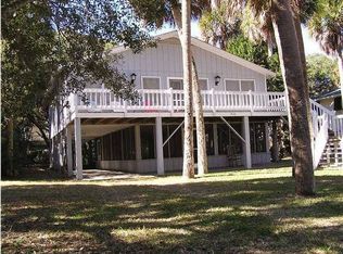 1510 Dorothy St, Edisto Island, SC 29438