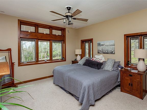 5th image of 7040 NW Beaver Dr