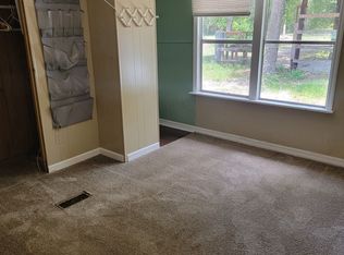 203 Power Line Rd, Melrose, FL 32666