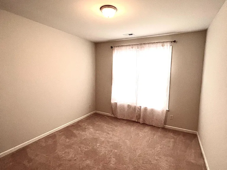 325 S Stonegate Dr — Photo 18