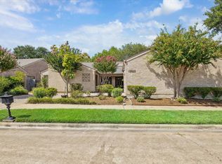 12222 Ravenmoor Dr, Houston, TX 77077