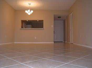 4th image of 510 SW 113th Way #510