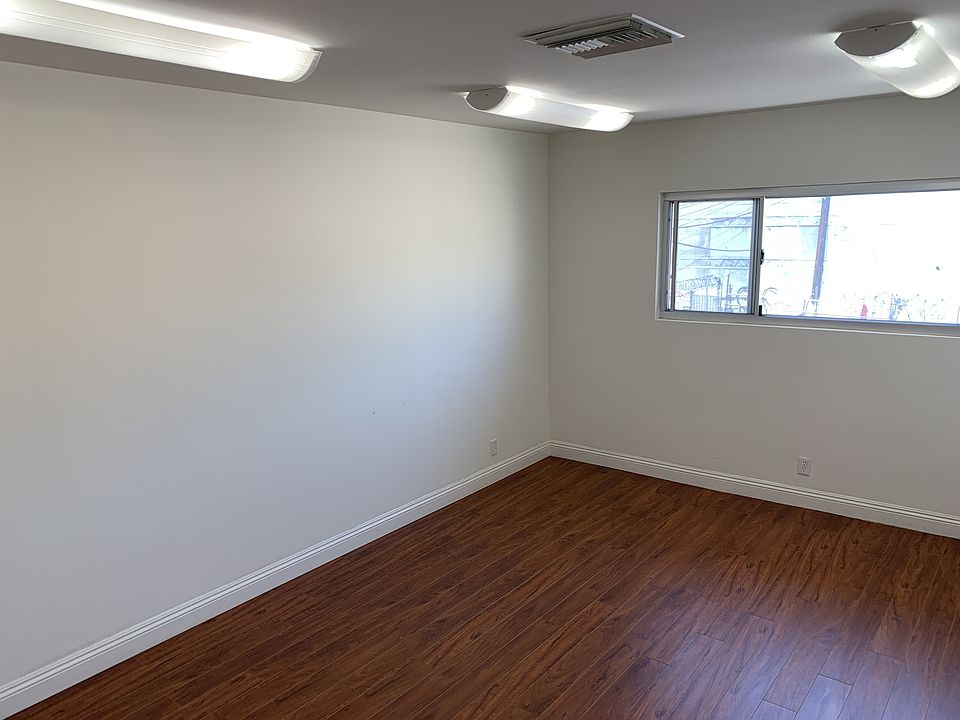 1st image of 715 S Alvarado St #7